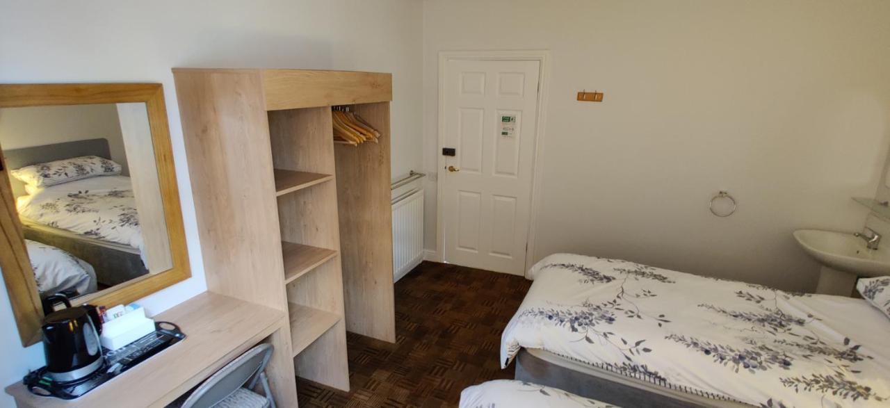 Aaron Lodge Guest House เลสเตอร์ ภายนอก รูปภาพ