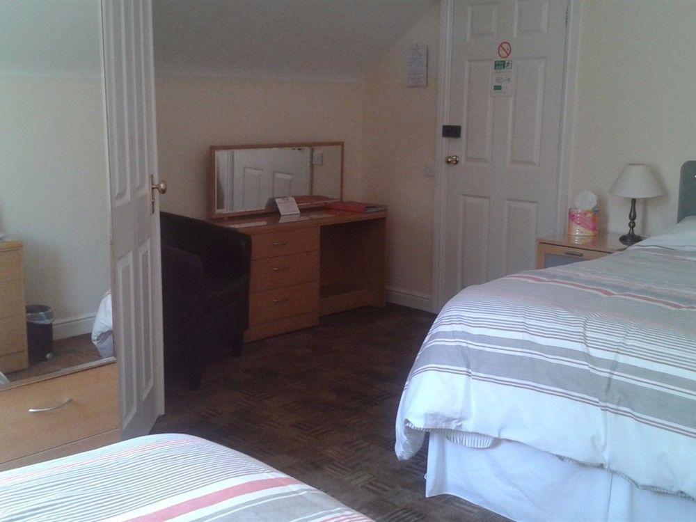 Aaron Lodge Guest House เลสเตอร์ ภายนอก รูปภาพ