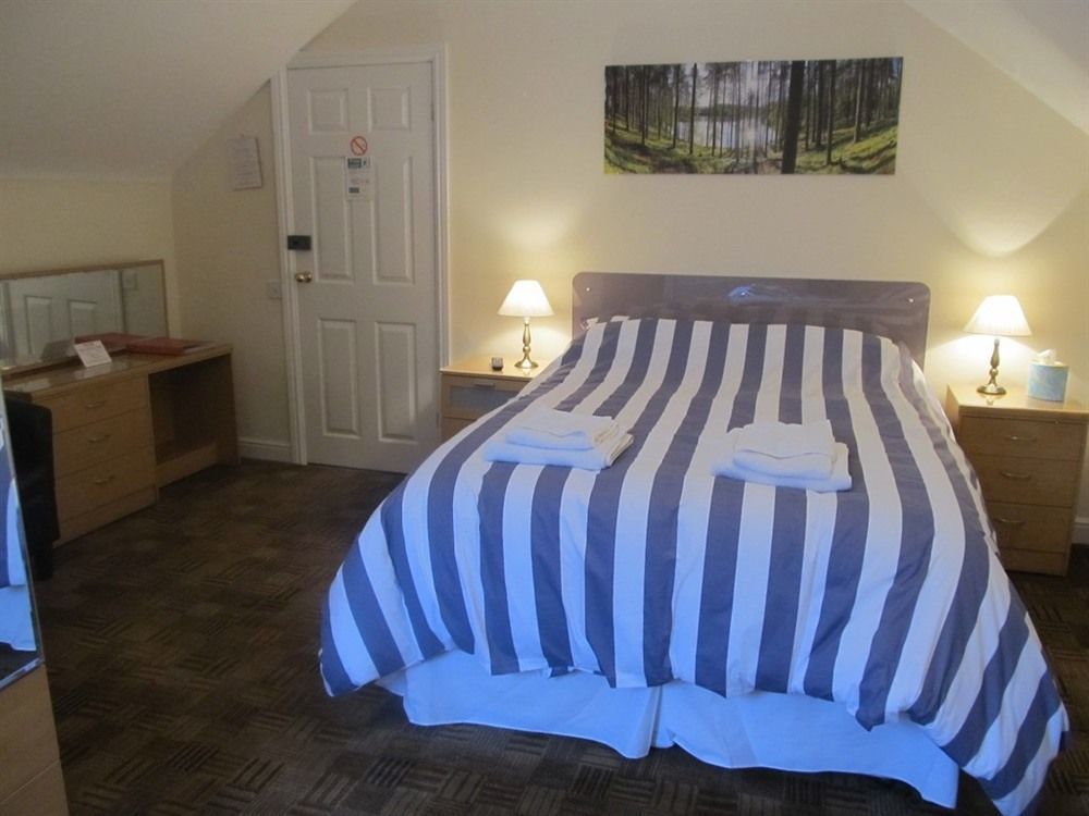 Aaron Lodge Guest House เลสเตอร์ ภายนอก รูปภาพ