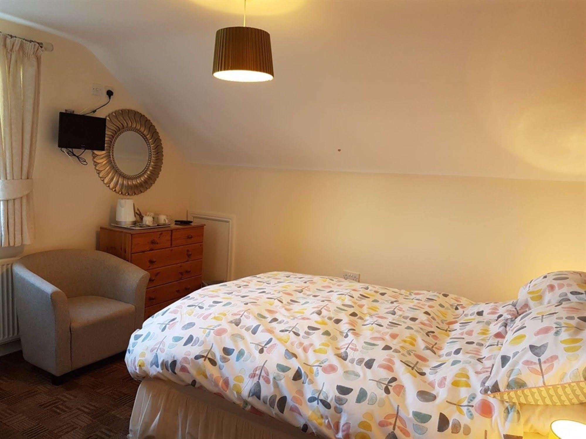 Aaron Lodge Guest House เลสเตอร์ ภายนอก รูปภาพ